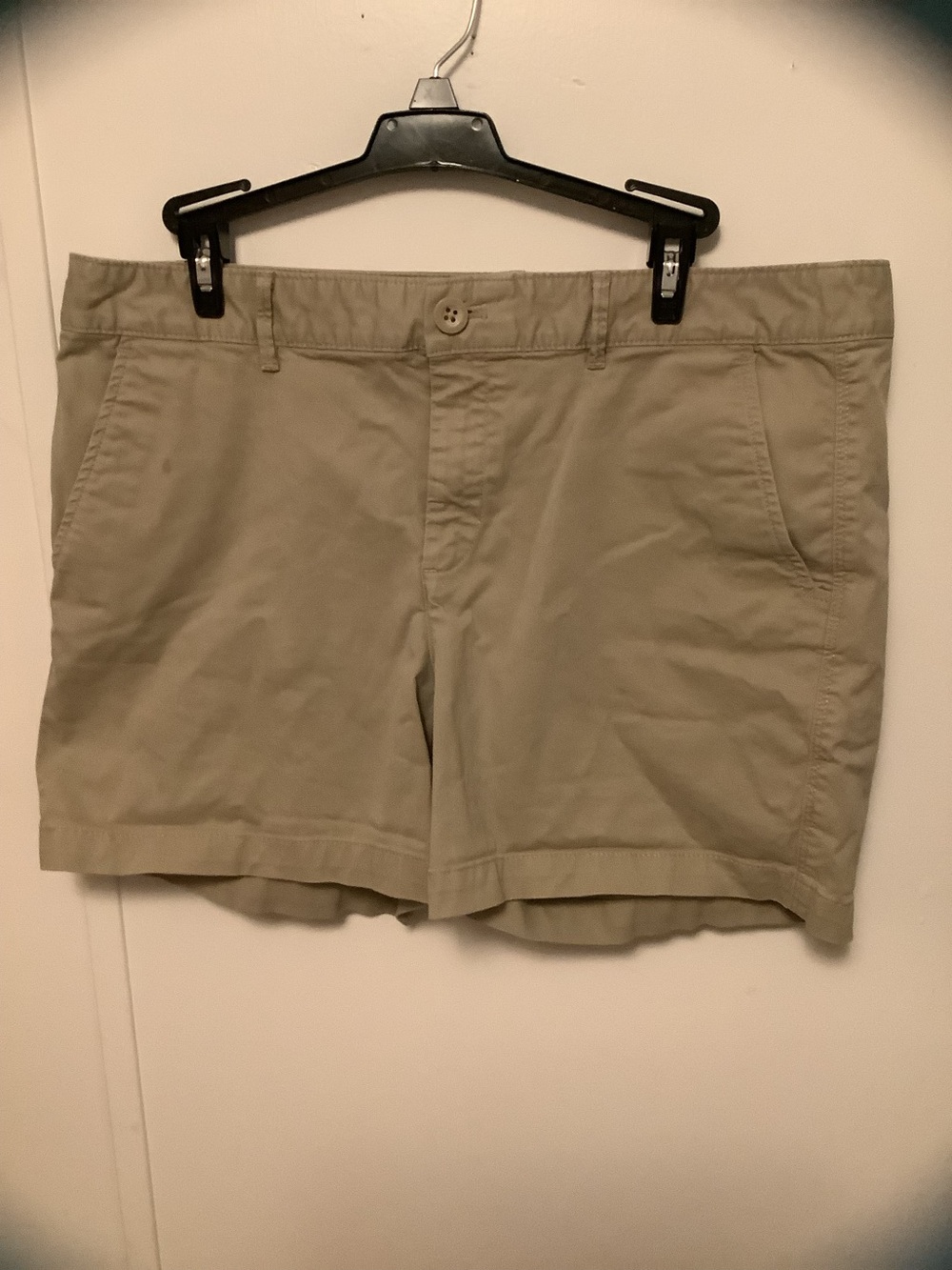 Classic Women's Khaki Cotton Shorts